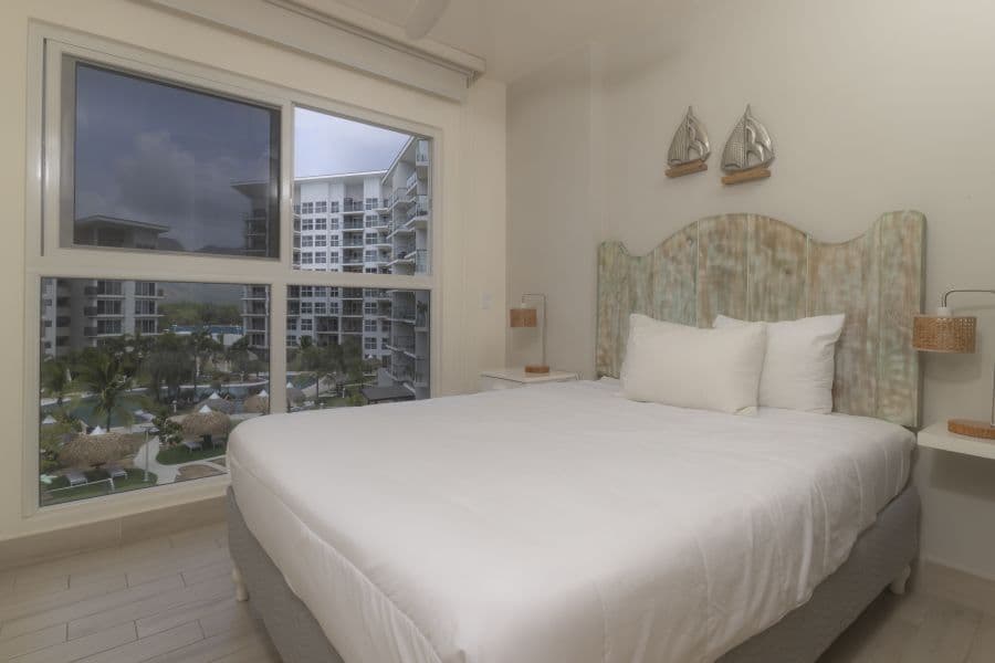 Vista al Mar 3 Hab. · Piso 3 · Balcón Completo · V5-3F
