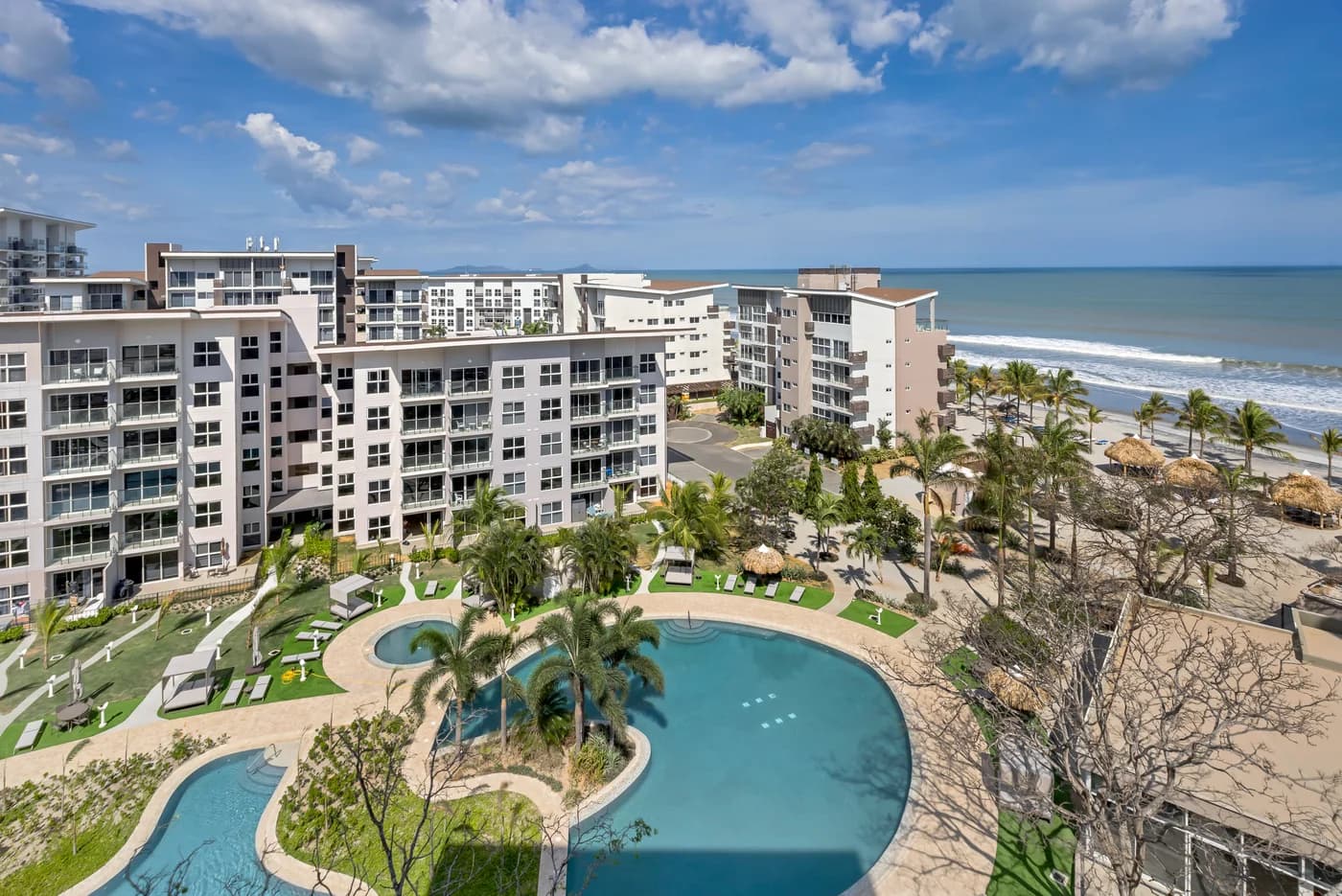 Olas del Mar at Playa Caracol: buildings and pool